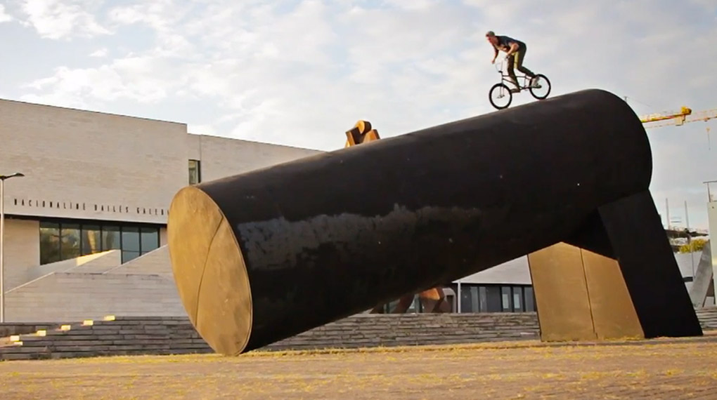 David Budko kommt aus einem kleinen Land im Baltikum, nämlich Litauen. Was dort so abgeht, zeigt er in seinem neuen Video.