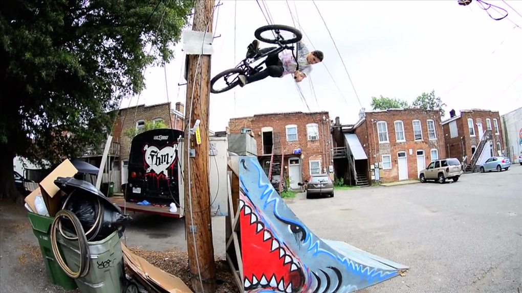 Steve Crandall ist weithin bekannt als Chef von FBM und als Urgestein in der BMX-Welt, leider sieht man ihn inzwischen recht selten selbst auf dem Rad.