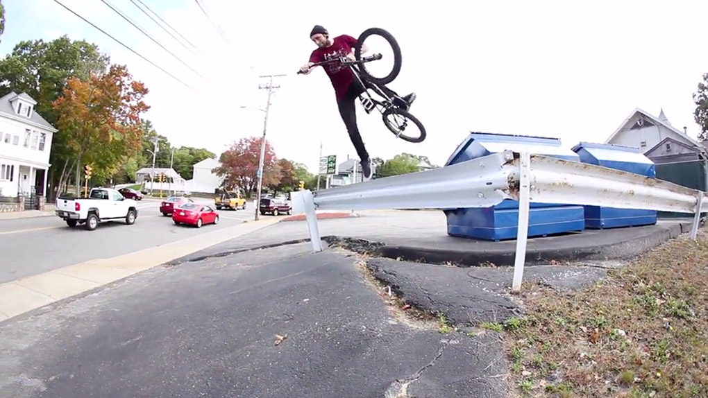 Tables and Fables haben ein paar Leftover-Clips zu einem herbstlichen Mini-Mixtape geschnitten, das wirklich hervorragend geworden ist.