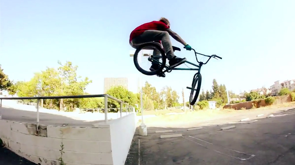 Blast From The Past: Die Section von Jason Phelan in Owned strotzt nur so vor Bangern und hat einen superhohen Unterhaltungswert. Anschauen lohnt sich!