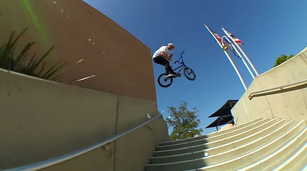 Ryan Jordan, besser bekannt als Biz, ist schon seit Ewigkeiten in der BMX-Welt unterwegs. Höchste Zeit, dass er einen Signature-Freecoaster bekommen hat.