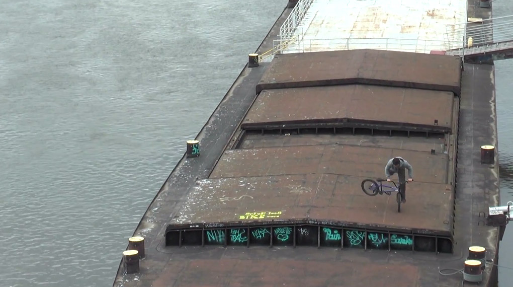 Jason Phelan ist das Paradebeispiel für die Kategorie "Sinnlos und Gefährlich". Das beweist er einmal mehr in seinem Rückblick auf das Jahr 2014.