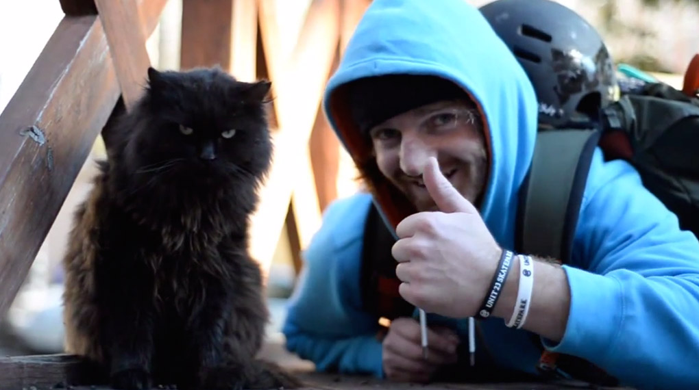 Alex Donnachie, Kriss Kyle, David Grant und noch mehr klasse Fahrer urlaubten auf Mallorca, um für ein neues Video zu filmen. Gute behind the scenes Clips.