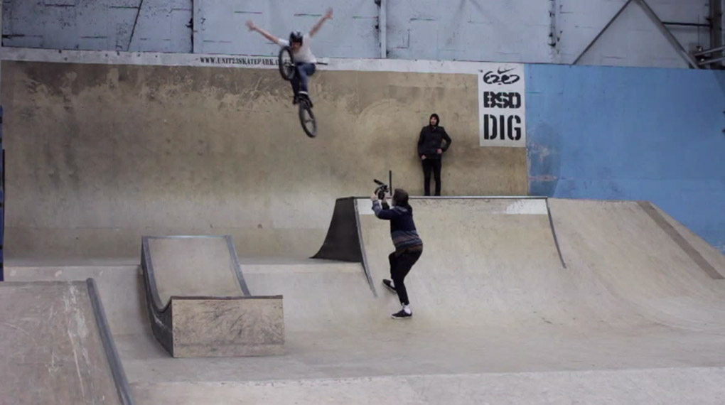 Kriss Kyle ist der König des Unit 23 Parks, aber Connor Mailey könnte ihm mit seinen superguten Tricks fast den Thron streitig machen …