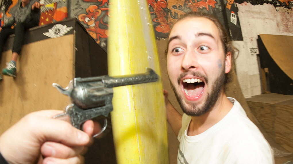 Adrian Kölz von Gangbang Bikes lässt seine Lieblingsvideos des Monats Januar 2014 Revue passieren und hat auch noch einen richtigen Klassiker in petto.