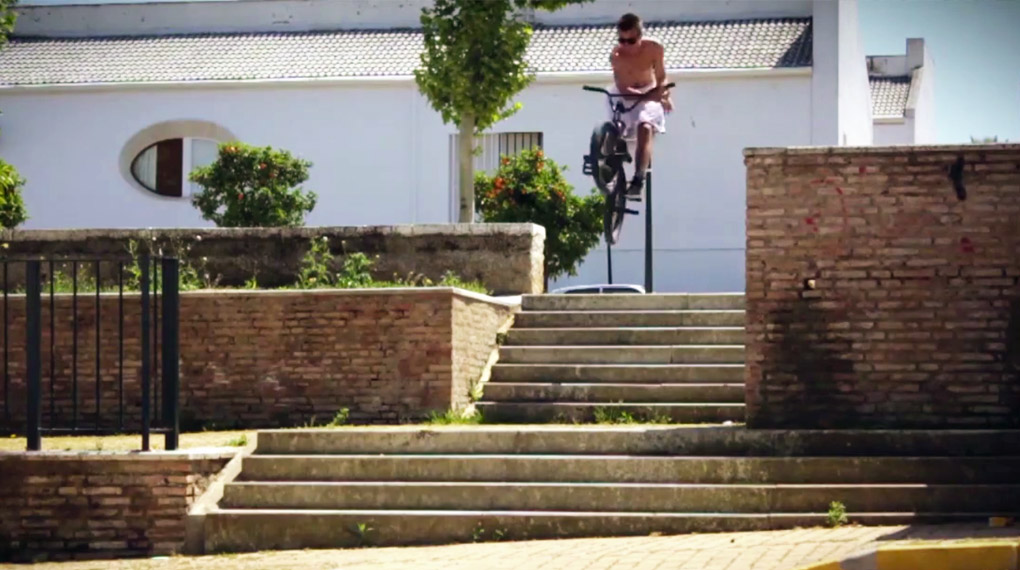 Direkt von den Straßen und aus den Skateparks von Malaga: Antonio Laczko bestreitet den ersten von 13 Parts in Fernando Marmolejos Videoepos 