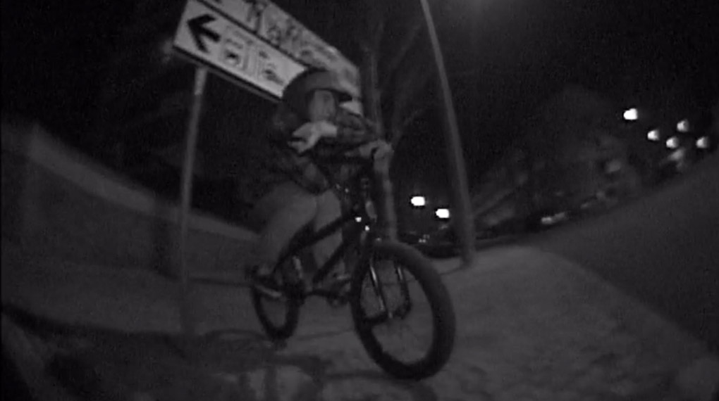 Globetrotter-Saga von Kilian Roth und Fabian Bader geht in die nächste Runde. Hier sind ein paar Clips aus ihrem Winterquartier in Cascais (Portugal).