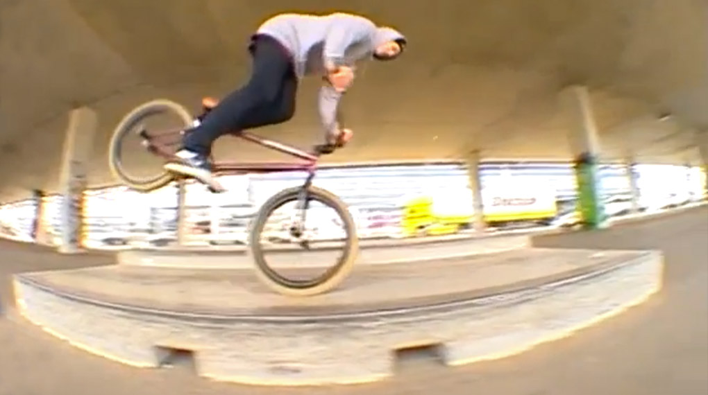 Alex Posch, Tobias Koller, Josef Weber, Mario Preidelt und Valentin Moder haben einen verregneten Tag am überdachten SCN Plaza in Wien verbracht.