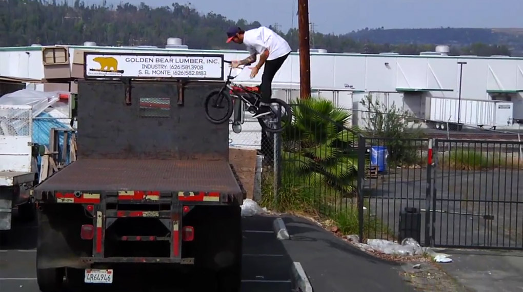 Broc Raiford zeigt in diesem Promovideo für Volume Bikes, wozu sein 