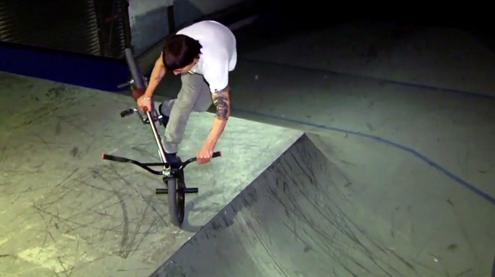 Shawn McIntosh und Phil Martin sind gemeinsam beim 4Down1Up-Videocontest angetreten. Wie sich die beiden Fit-Teamkollegen geschlagen haben, erfährst du hier.