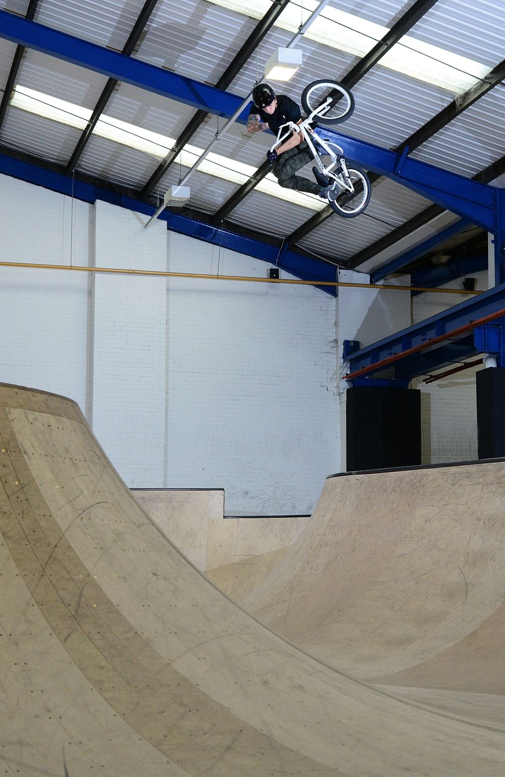 Damit nicht der Eindruck entsteht, dass Ryan nur Flair Drops im Programm hat, gibt es hier noch einen Bilderbuch-Invert auf Höhe