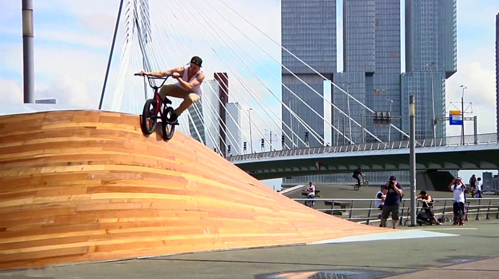 Der dritte Stopp der Dub X Monster Energy Street Series 2013 fand in Rotterdam statt. Hier sind die Highlights mit Diogo Santos, Peter Sawyer, Dan Lacey uvm.