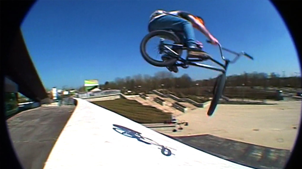 Jack Seymour hat für dieses Video im Betondschungel von Luxemburg ein paar Streetspots erlegt, die einem das Wasser im Mund zusammenlaufen lassen.