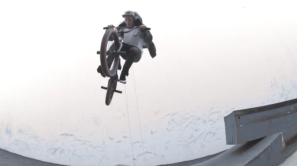 Kilian Roth hat für eine kurze Session im Clubhouse der Cult Crew vorbeigeschaut. Hier ist seine Clipausbeute.