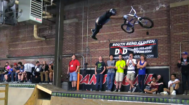 Bei dem Stopp der Monster Army Recon Tour 2015 haben Logan Martin, Colton Walker, Pat Casey und Nick Bruce ein paar echt schwere Geschütze aufgefahren.