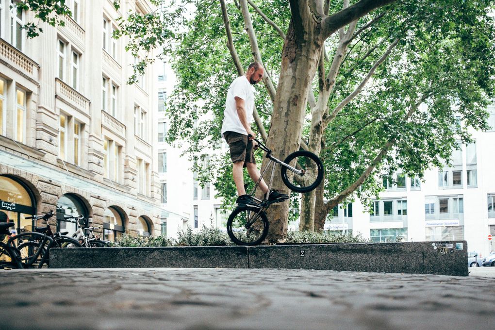 Poetry in motion: Als Manualgroßmeister beherrscht Kuskus natürlich auch den Schnö perfekt