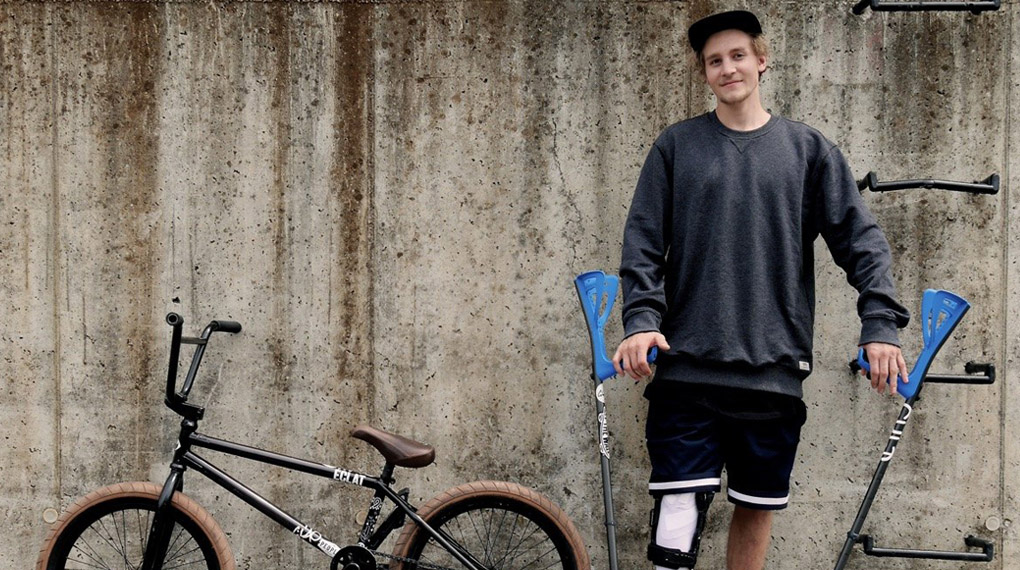 Wir haben mit dem Cult-Fahrer Kilian Roth über seine Knieverletzung und das Cali Life gesprochen. Alles Weitere erfährst du in diesem Interview.