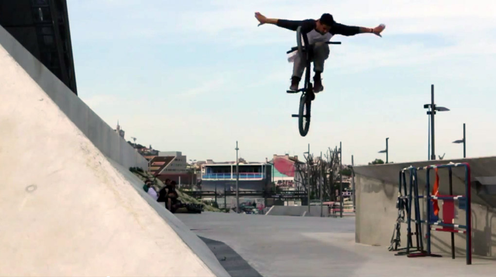 Ein Teil des Teams von United Bike Co hat es für Dreharbeiten für die kommende DVD ins sonnige Südfrankreich verschlagen. Hier werden die Leftovers serviert.