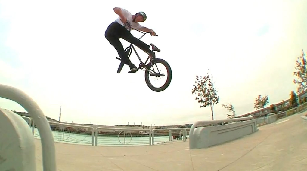 Justin Spriet, Matt Nordstrom und Ethan Corriere haben für Fitbikeco. eine Crankfliporgie in San Francisco gefeiert. Hier gibt