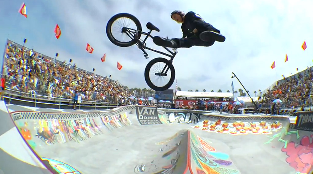 Hier sind die Highlights des Van Doren Invitational Bowlcontests in Huntington Beach mit Daniel Sandoval, Dennis Enarson, Kevin Peraza und vielen mehr.