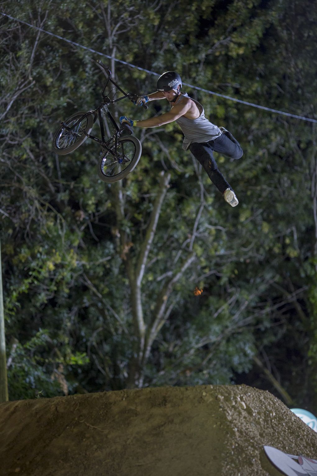 Anthony JeanJean, nächtlicher Indian Seatgrab to 3rd place