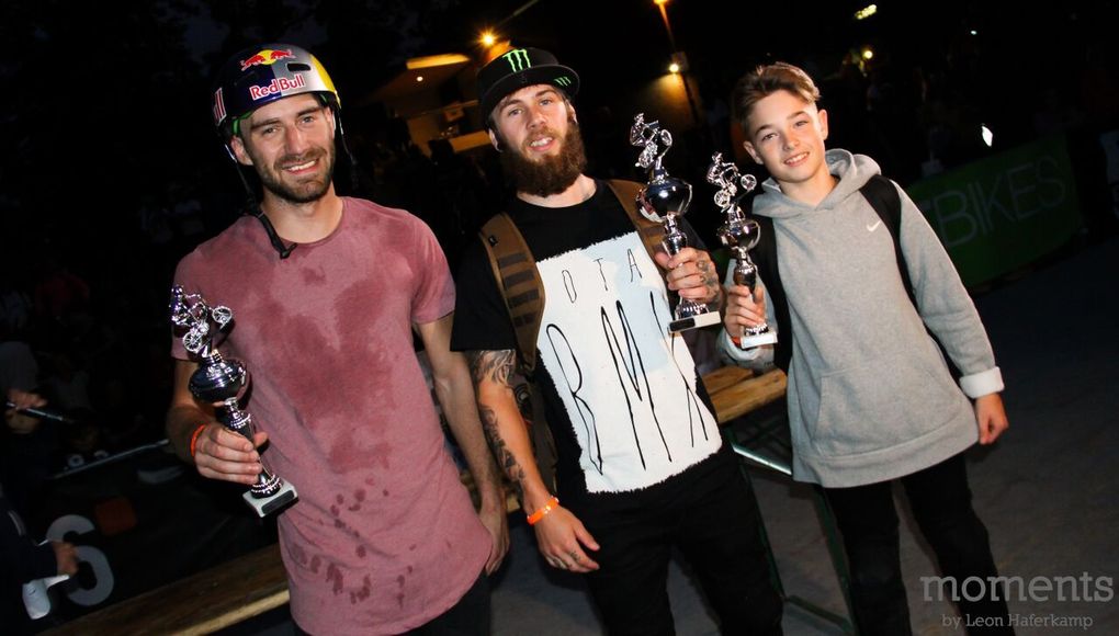 Die Gewinner des Pro-Minirampencontests (v.l.n.r.): Daniel Wedemeijer (2.), Alex Coleborn (1.) und Troy Hayward (3.)