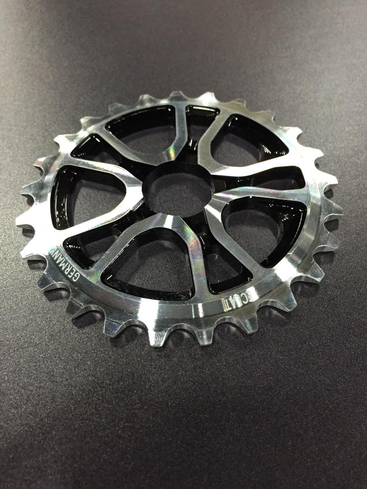 Das Sylar-Kettenblatt von éclat wurde für die neue Saison überarbeitet.