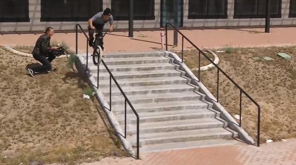 Als Vertreter der Newschool ist der Trickrepertoire von Andrew Castaneda natürlich reich an Grinds. Hier ist seine Section aus dem Cultivate Vol. 1 Mixtape.