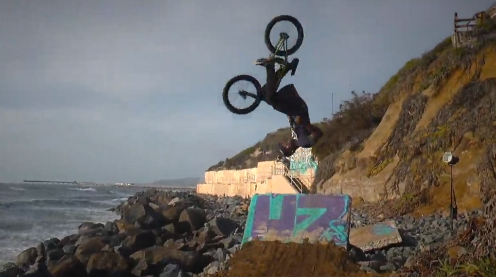 Pop trifft auf Präzision und jede Menge Radkontrolle: DeMarcus Paul zerlegt in diesem Video gleich reihenweise Streetspot in Südkalifornien. Gönn