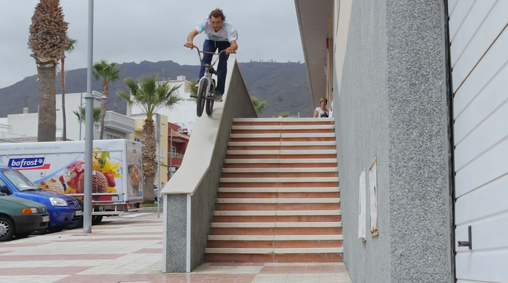 Ganz großes Kino: Im vierten Teil der Federal Bikes Split Series zerlegen Mirco Andreani und Diogo Santos die Streetspots von Teneriffa in ihre Einzelteile.