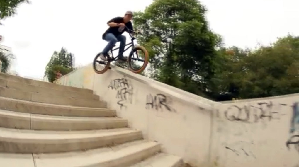 Den Namen von Justin Goldhagen solltest du dir definitiv merken, in diesem Video für die Obsessedcrew aus Duderstadt geht er nämlich richtig steil. Check it!