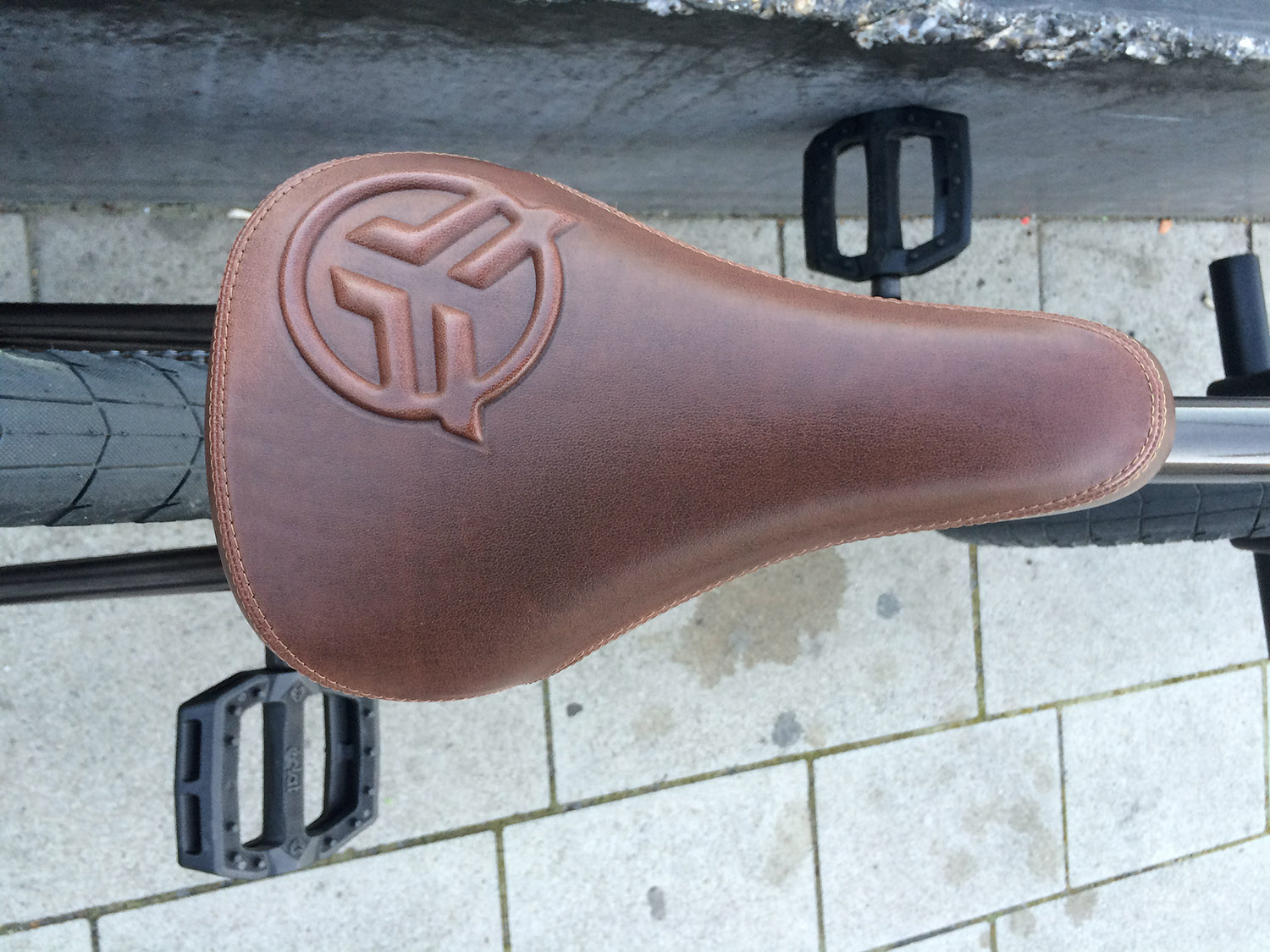 Carlo Hoffmanns Lieblingsteil an seinem neuen Rad: der neue Tripodsattel von Federal Bikes