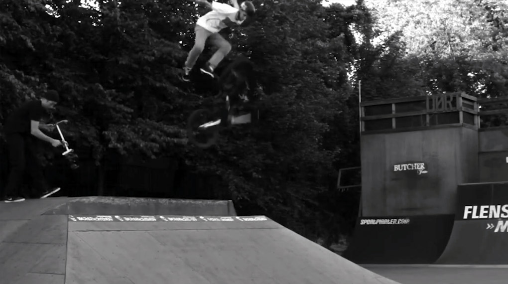 AUTSCH! Christoph Werner unterzieht in diesem Video die Echo-Kneepads von seinem Schonersponsor Fuse Protection einem Härtetest.