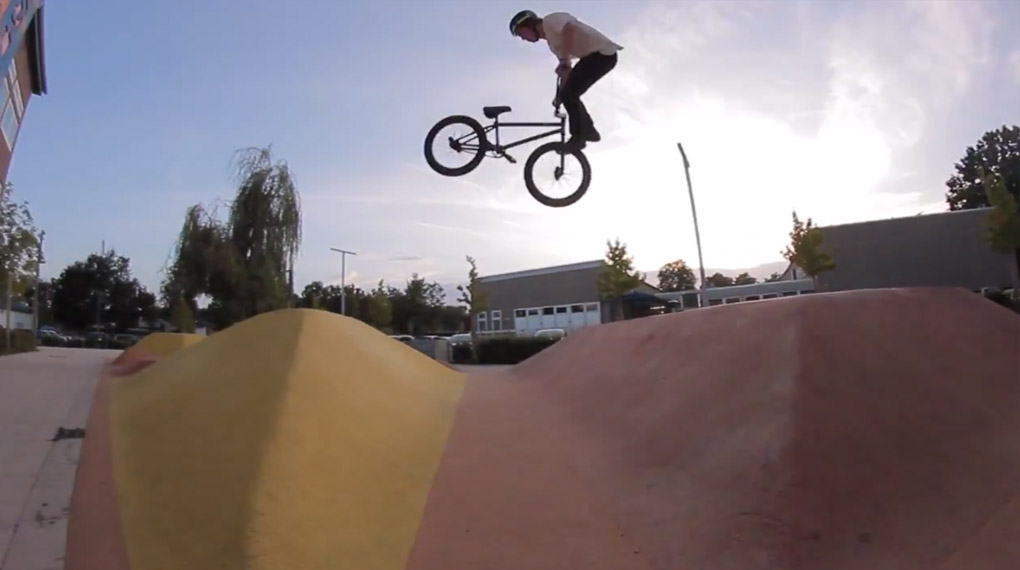 Felix Prangenberg hat für wethepeople seine schier bodenlose Trickkiste geöffnet. Das Ergebnis ist ein Welcome-Edit, den du nicht verpassen solltest!