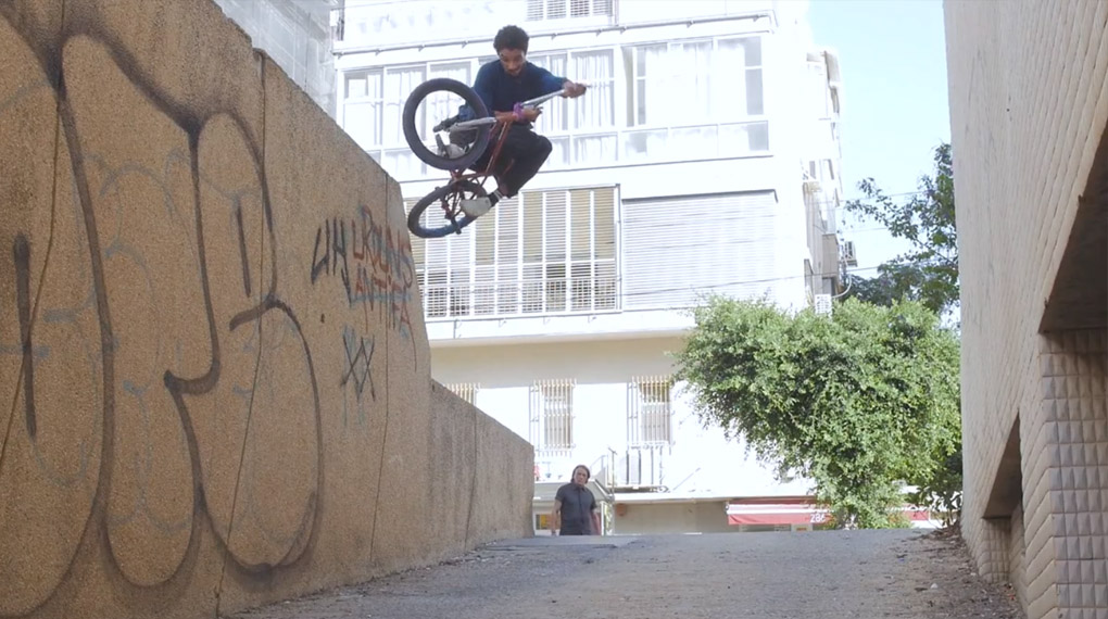 Das Dreamteam schlägt wieder zu: Alex Kennedy und Rich Forne haben auf den Straßen von Barcelona. Tel Aviv und Barcelona ein wahres Meisterwerk produziert.
