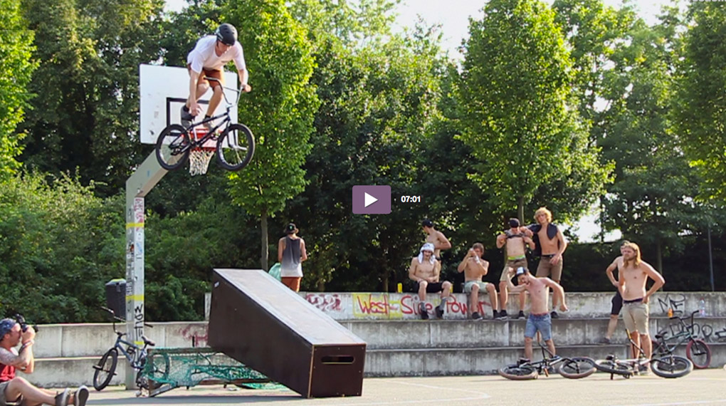 Jahresrückblick 2015: Wir lassen die zehn beliebtesten Videos von freedombmxTV Revue passieren.