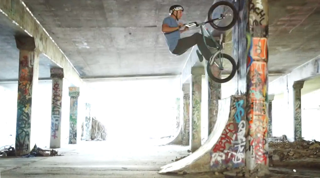 Volle Kraft voraus! Gary Young hat für seine Section auf dem 30•15-Mixtape von Odyssey richtig Gas gegeben. Bester Mann, so muss das sein!