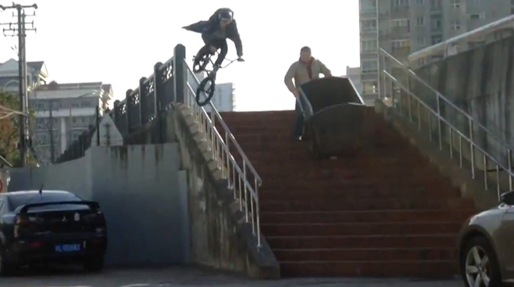 Herzliches Beileid! Rob DiQuattro verarbeitet den Tod seines Hundes Yogi mit ein paar Extraschichten auf den Rails dieser Welt.