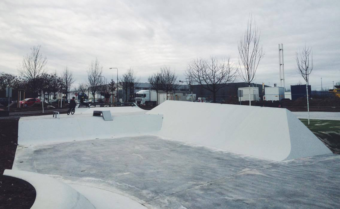 Da zwischen den einzelnen Elementen relativ viel Platz gelassen wurde, lässt sich der neue Betonpark in Frankfurt-Kalbach laut den Jungs von der Ciao Crew ziemlich entspannt fahren