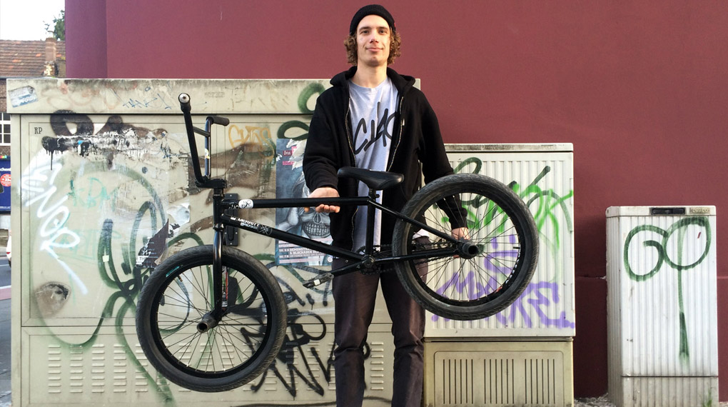 Christian Heger wird seit kurzem über SIBMX mit Felt und Merritt unterstützt. Höchste Zeit also, sich den Wahlkölner und BVB-Fan zum Bikecheck zu bitten.