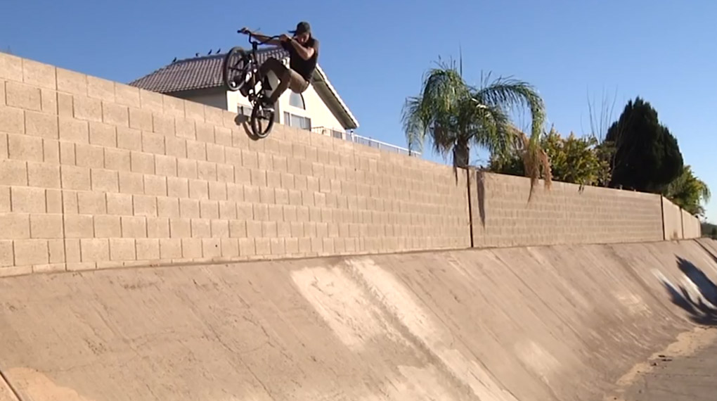 Hier findest du alle jene Clips, die es nicht die Section von Johnny Devlin auf die 