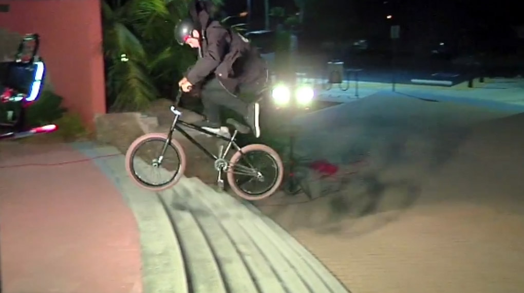 Broc Raiford, Jacob Cable, Travis Hughes und Justin Spriet haben für dieses Video den Clutch-Freecoaster von Odyssey BMX durch die Mangel gedreht.