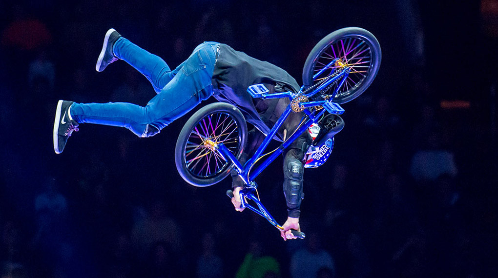 Wir verlosen 1x2 Tickets für die Show des Nitro Circus am 30. Januar 2016 in der Olympiahalle München. Wie du an die Dinger kommst, erfährst du hier.