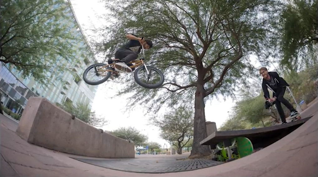 Lahsaan Kobza, Eric Bahlman und Ryan Chadwick haben den Shadow X Greenfilms DSLR-Rucksack auf einem Sonntagsausritt getestet. Mehr dazu in diesem Video.