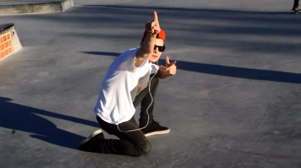 Weihnachten 2015 war es im Breisgau so warm, dass die Jungs von Gangbang Bikes die Gelegenheit genutzt haben, um eine neue Folge ihres Videoblogs zu filmen.