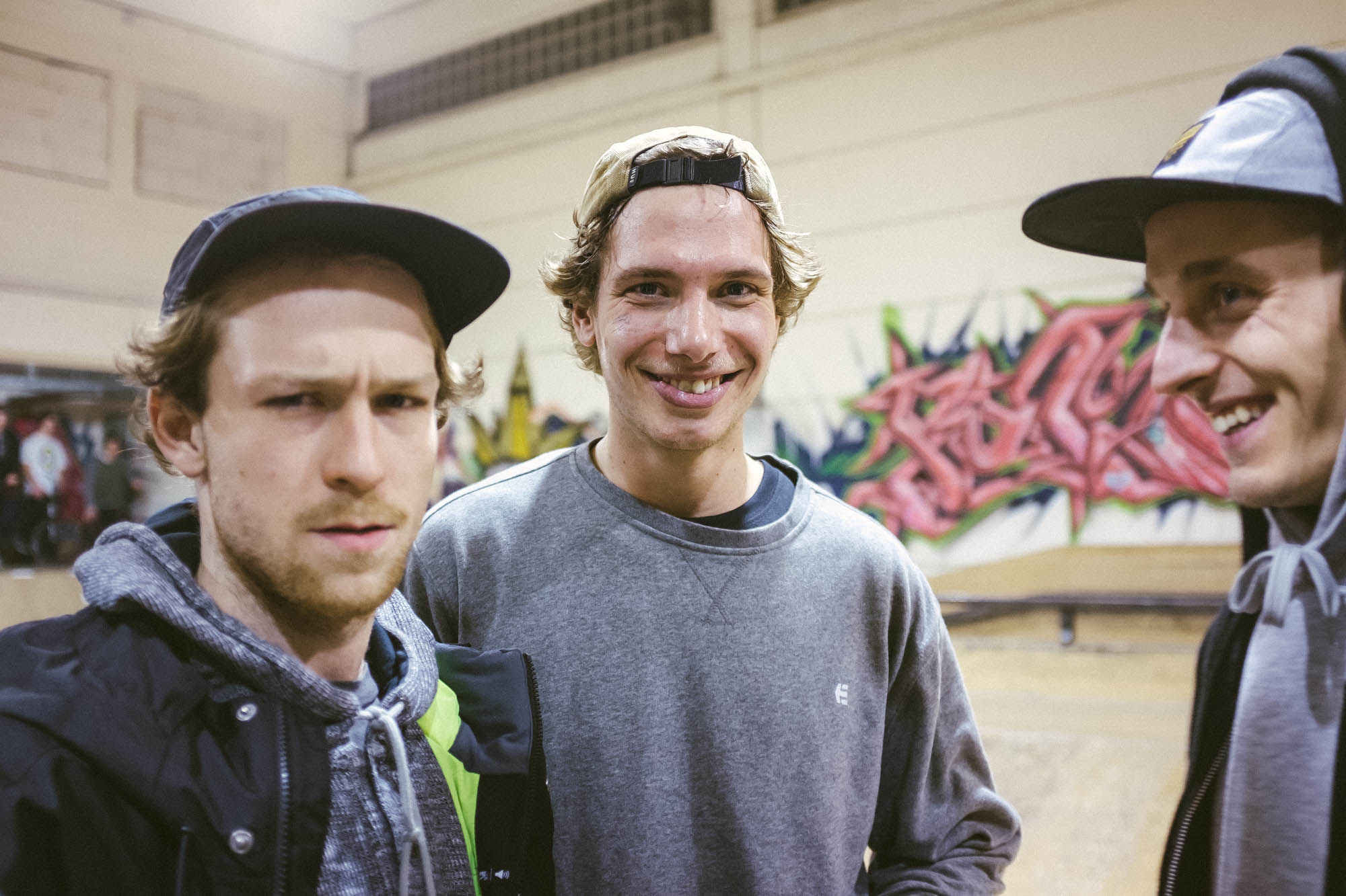 Janek Wentzky (links), Christian Heger (Mitte) und Oliver Michel demonstrieren, wie unterschiedlich ein glücklicher Gesichtsausdruck aussehen kann