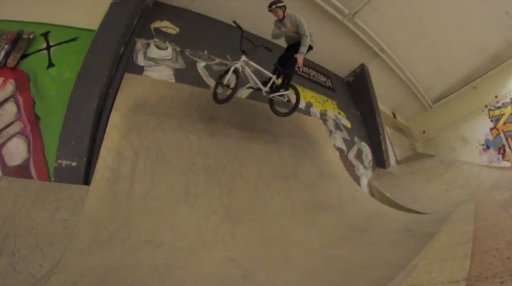 Felix Prangenberg hat für die #fourclipfriday-Serie von wethepeople vier Knallerlines in der Projekt X Skatehalle und der Snipes | Halle 59 gefilmt.