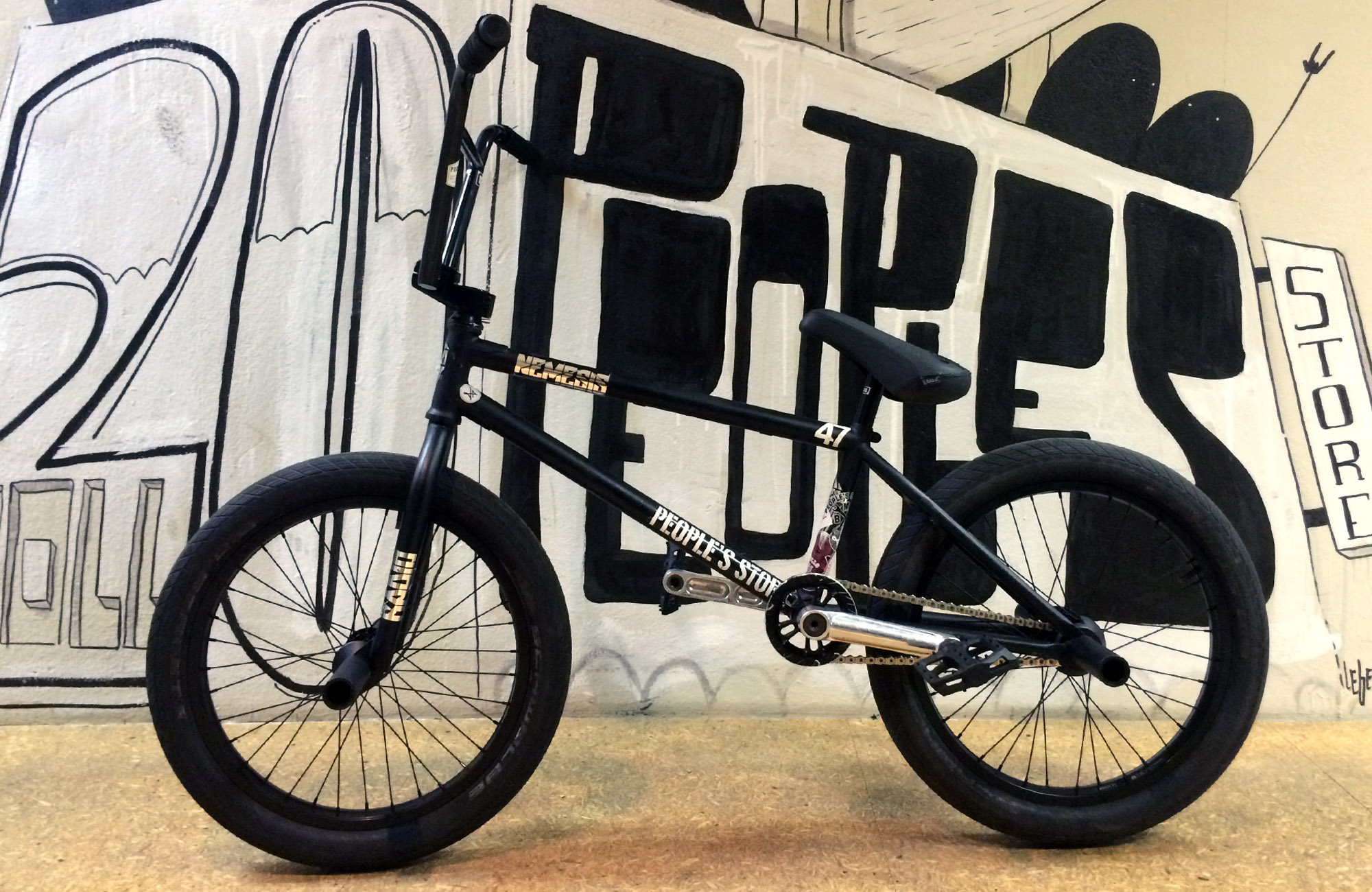 Leon Hoppes Nemesis von Radio Bikes