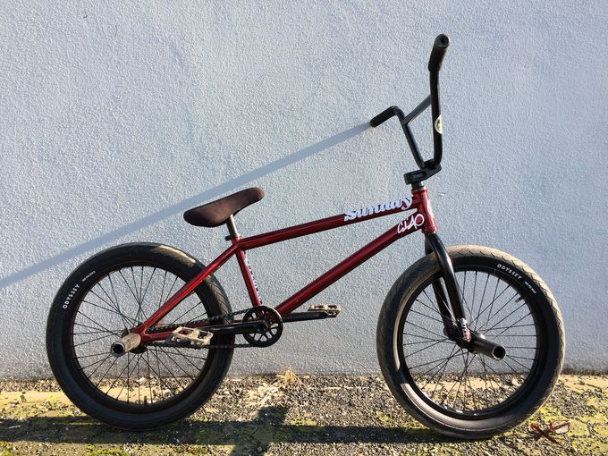 Wo ist das verliebt dreinguckene Emoji, wenn man es braucht? Lukas Häuslers Soundwave von Sunday Bikes