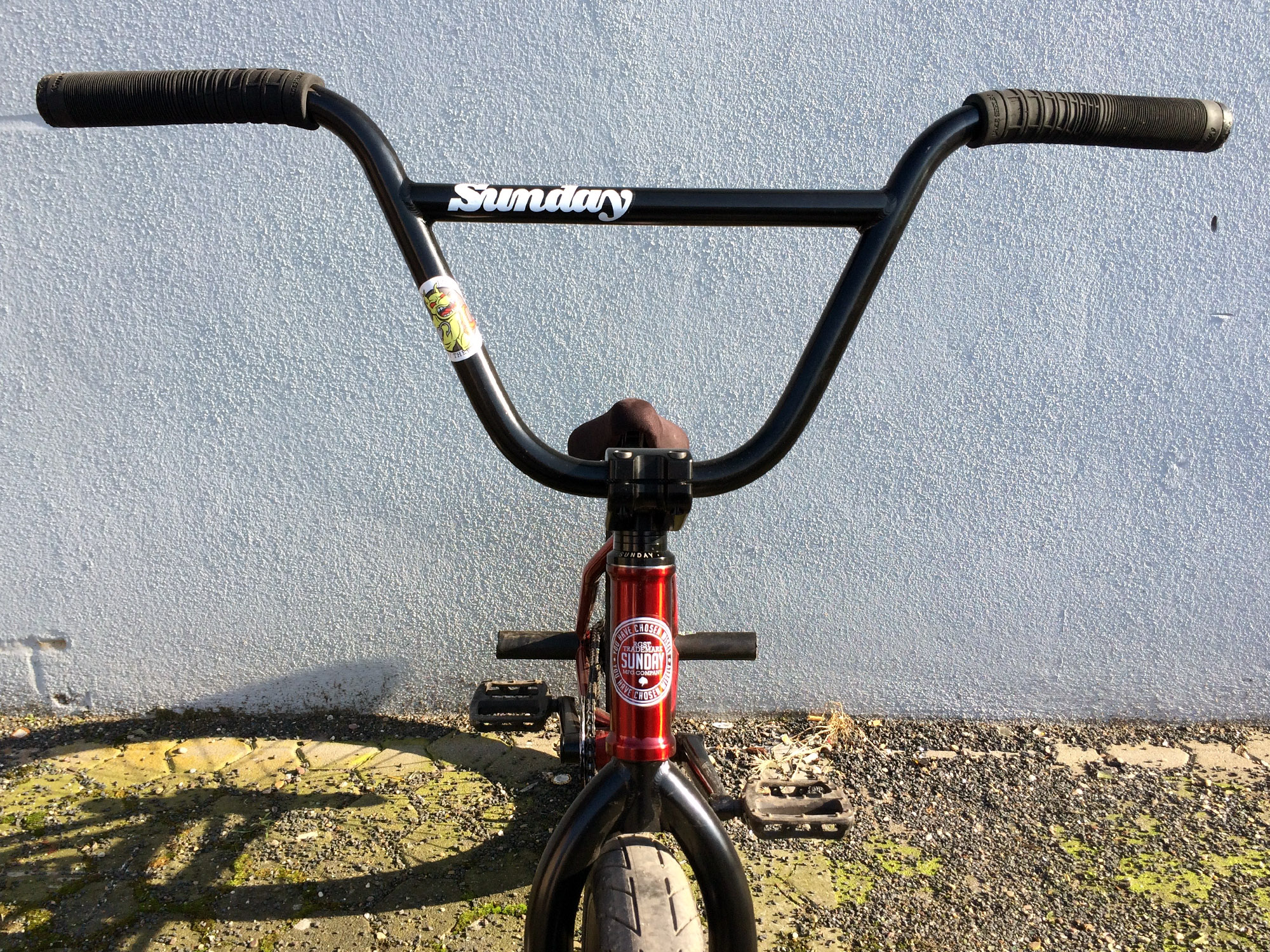 Lukas Häusler setzt auf den Jackal-Lenker von Odyssey in 8,8"